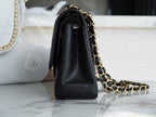 FLAP BAG JUMBO 30CM GOLD HARDWARE BLACK CAVIAR