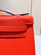 HM KELLY POCHETTE 22CM RED SWIFT GOLD HARDWARE