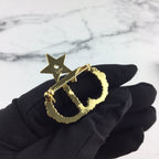 CD Brooch 04
