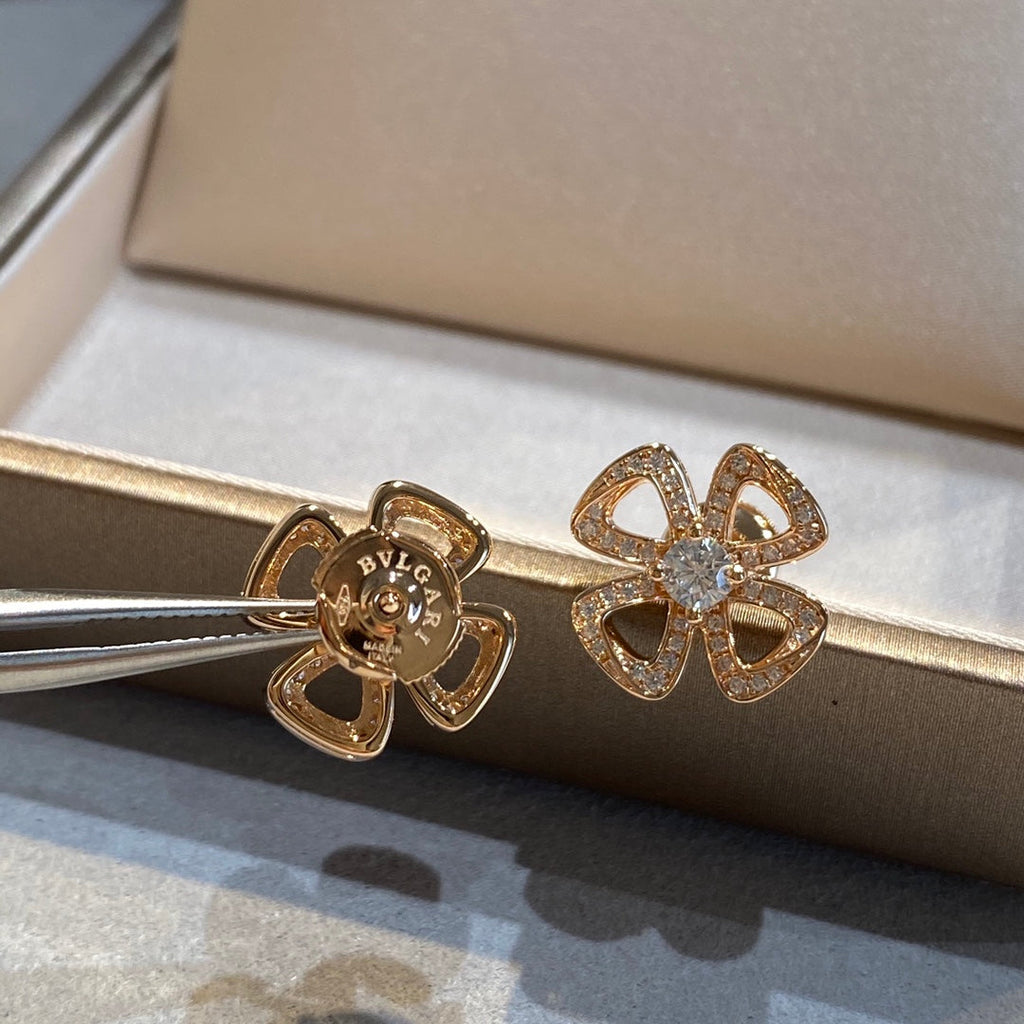 BVL FIOREVER DIAMOND STUD EARRINGS
