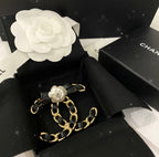 CC Brooch Gold 158839