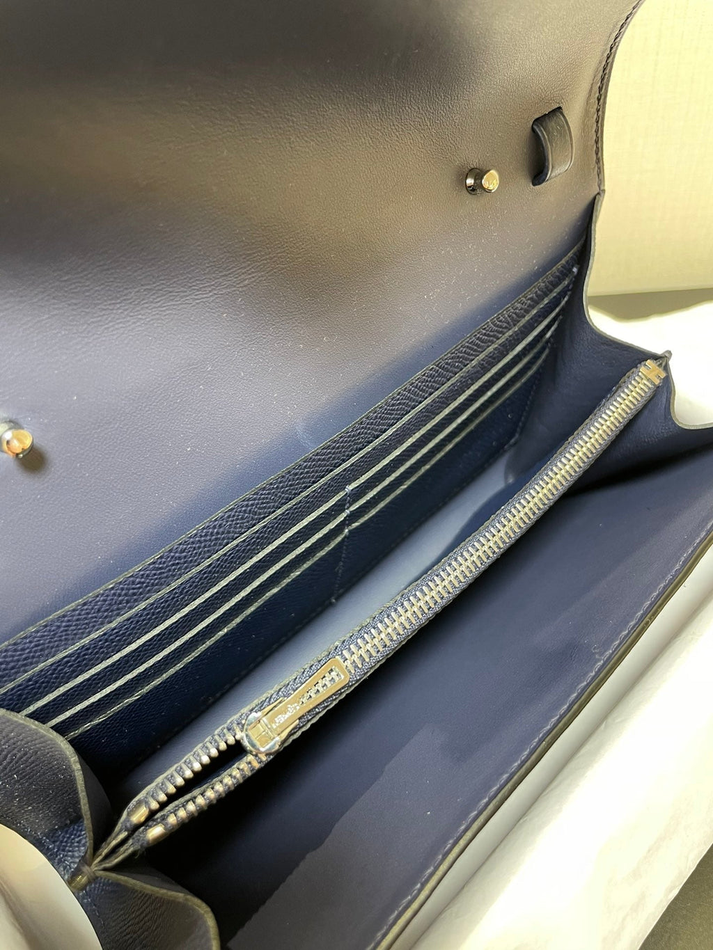 CONSTANCE TO GO 20.5 DARK BLUE EPSOM SILVER HARDWARE