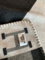 HM Avalon Throw Blanket Black Wool Cashmere
