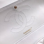 flap bag jumbo 30cm white lambskin gold hardware