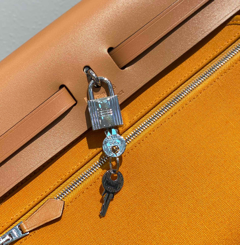 Herbag 31 Toile Dark Yellow Canvas Gold Cowhide Leather