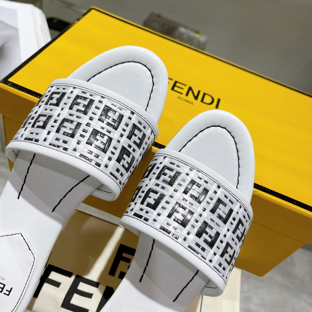 FF Women Raffia Sandal White