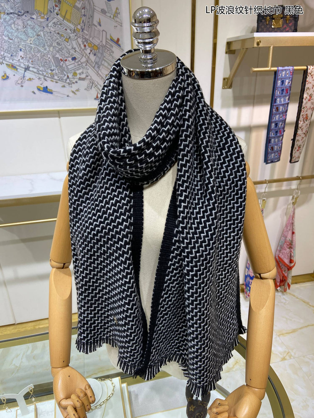 LP Scarf 190 CM In Black White Cashmere 645515