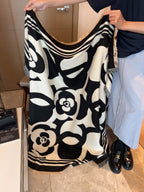 CC Square Scarf 140 CM In Black Mix White Cashmere 319061