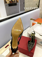 VT Signature Heels Black Diamond Calf Leather 295086