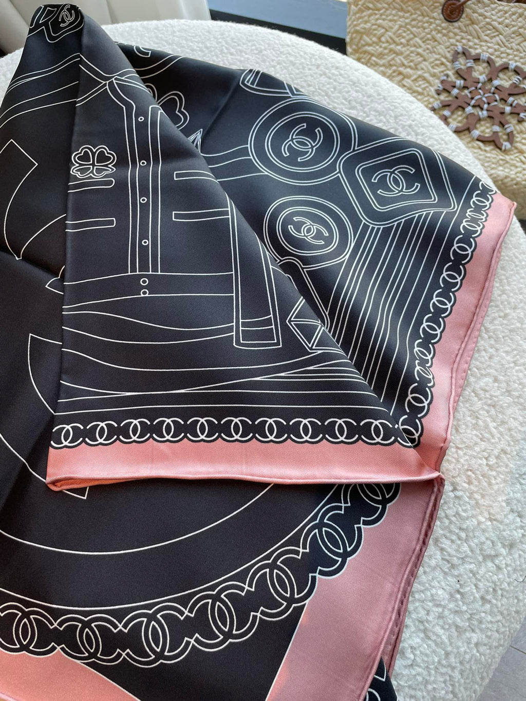 CC Square Scarf 90 CM In Black Mix White Pink Cashmere Silk 288707