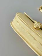medium cd east west bobby 22cm cream calfskin ghw