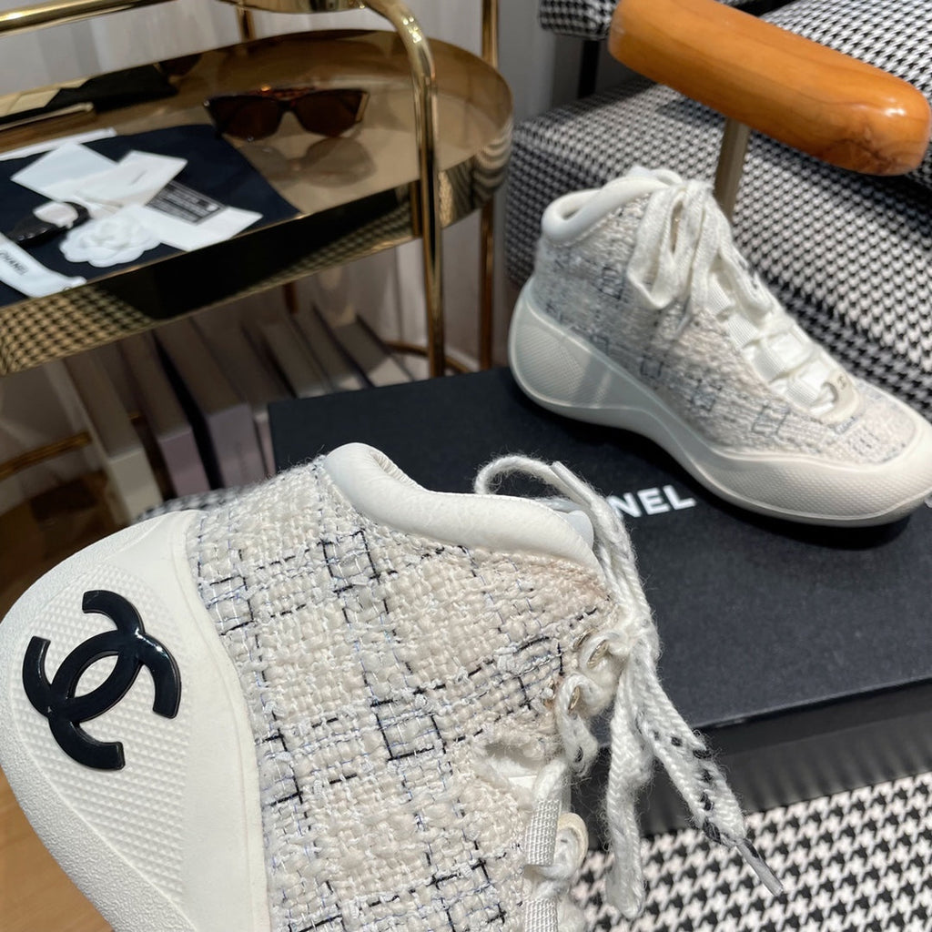 CC Sneaker In White Tweed Fabric 144803