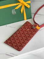 MONTMARTRE GM CASE 18 IN CLASSIC RED GOYARDINE CANVAS