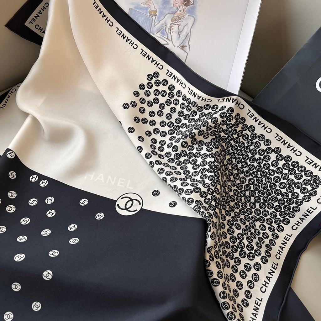 CC Square Scarf 90 CM In White Mix Black Logo Print Silk Twill 288696