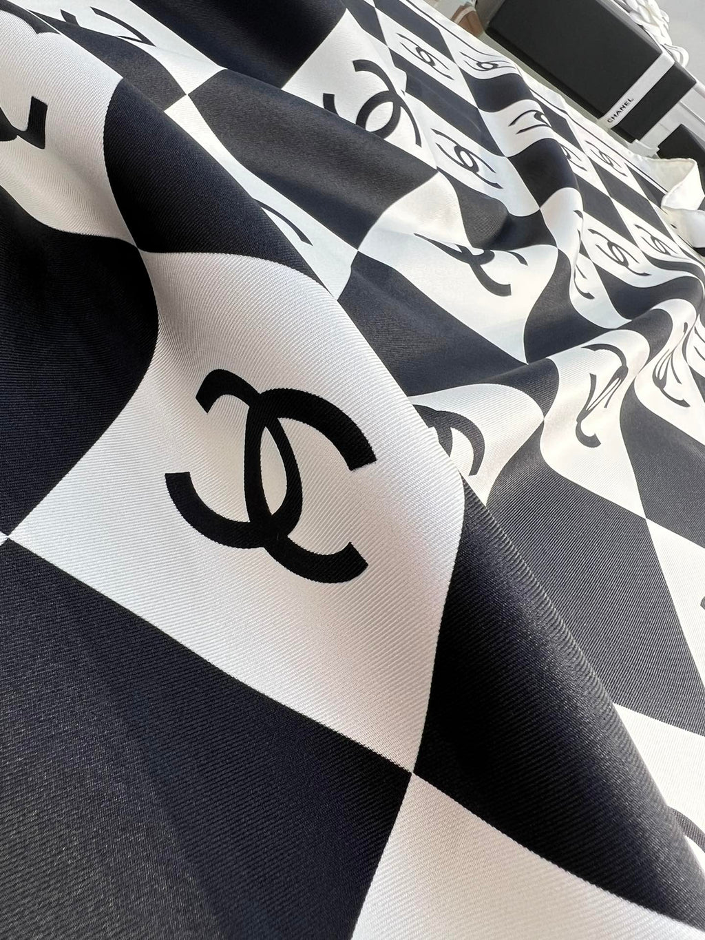 CC Square Scarf 90 CM In Black And White Plaid Silk Twill 288742