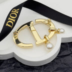 CD Brooch 172617