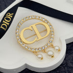 CD Brooch 172612