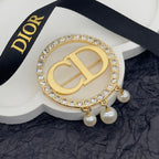 CD Brooch 172612
