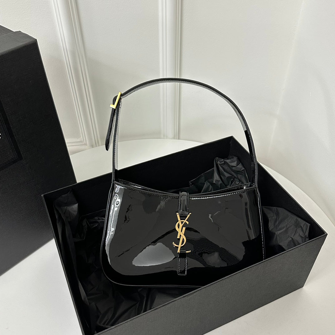 Le 5 a 7 24 Black Shiny Lambskin Ghw