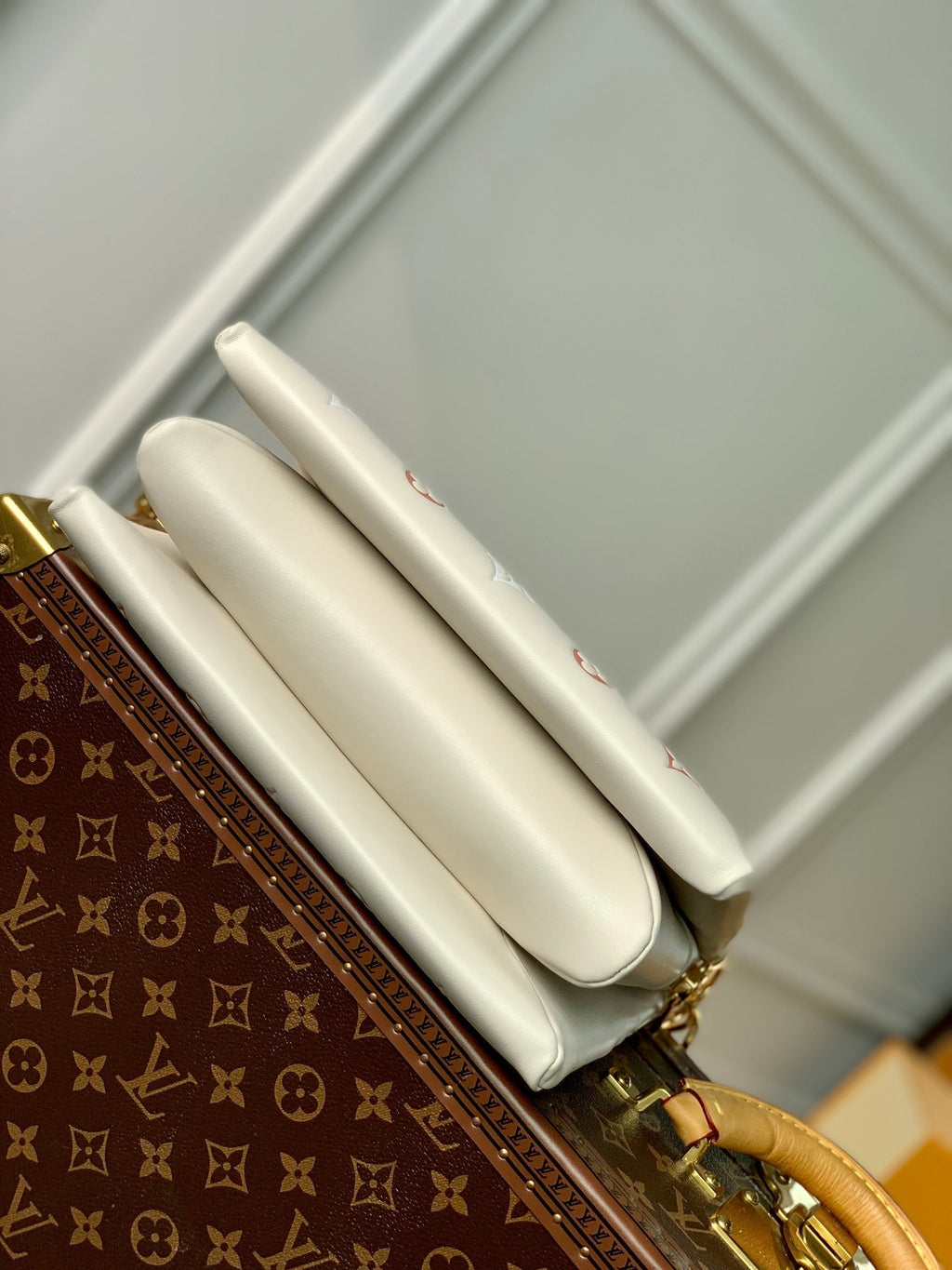 coussin pm 26cm cream red white monogram empreinte calfskin