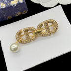 CD Brooch 178847