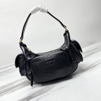 MIU POCKET 21CM SHOULDER BAG BLACK CALFSKIN