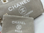 CC Deauville Tweed Bag 33x24x14.5cm White Leather Gold Hardware 30