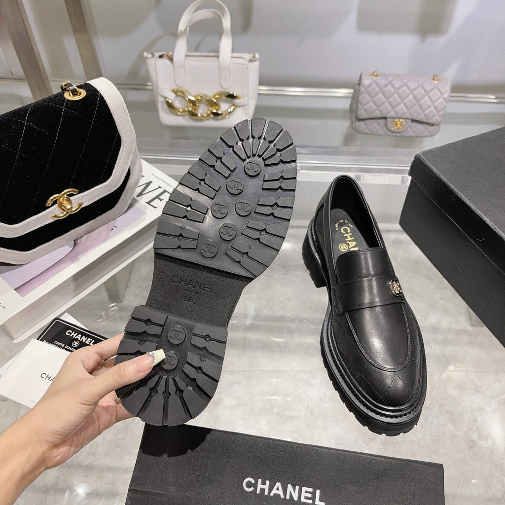 CC Moccasins 45mm Black Lambskin