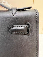 HM KELLY POCHETTE 22CM BLACK SWIFT GOLD HARDWARE