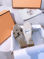 0ran Sandal Etoupe Calfskin