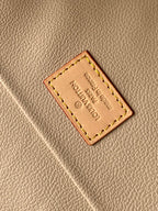 NICE BB 24 TOILETRY POUCH