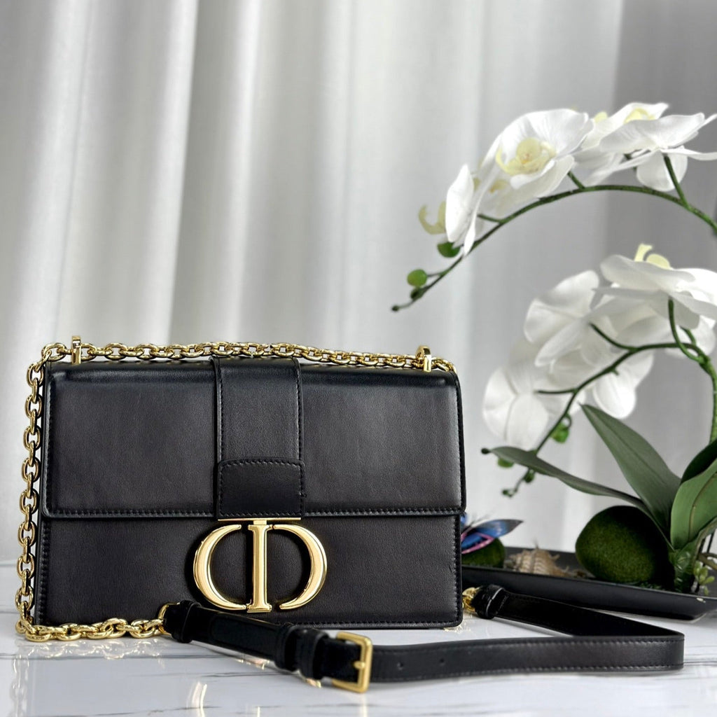 MONTAIGNE 25 BAG IN BLACK CALFSKIN