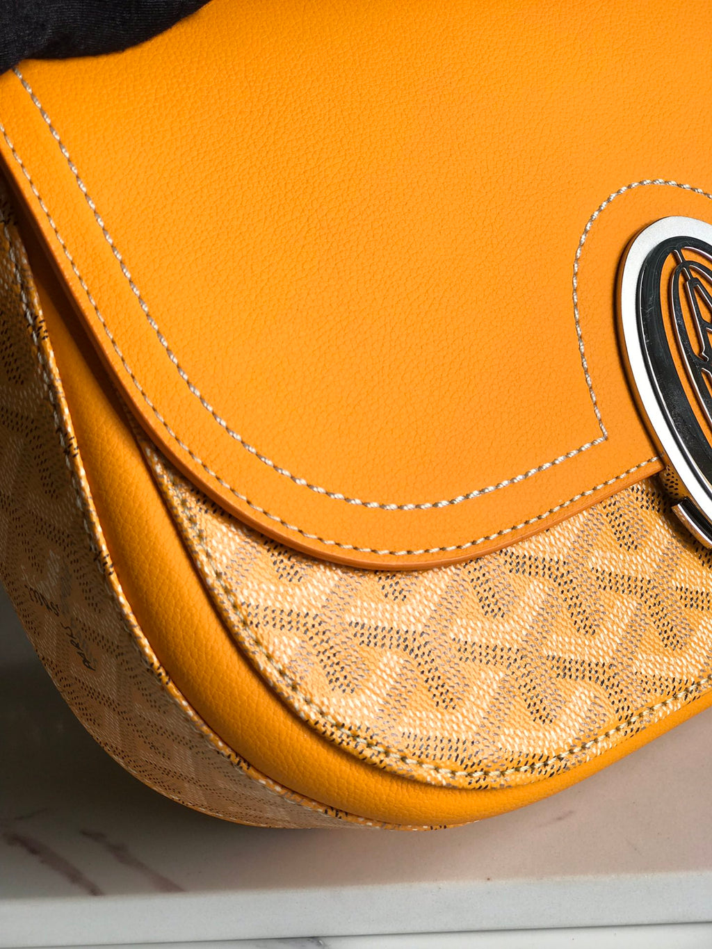 233 BAG 25 IN YELLOW CALFSKIN AND GOYARDINE CANVAS