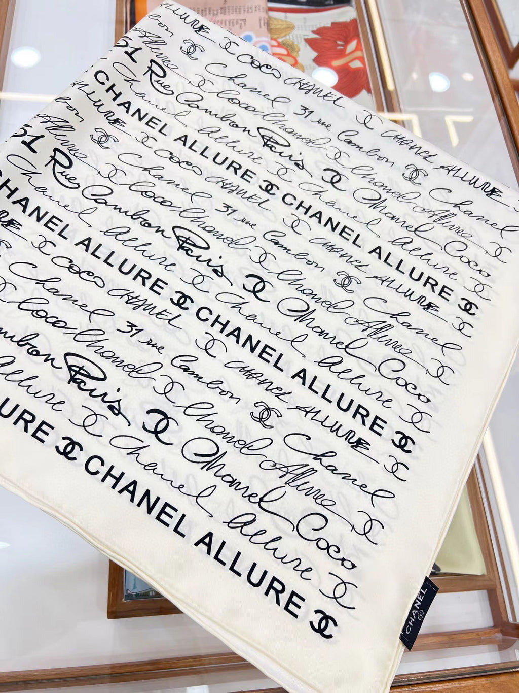 CC Square Scarf 90 CM In White With Black Text Silk  288694