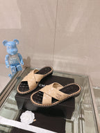 cross slippers 30 beige black quilted lambskin