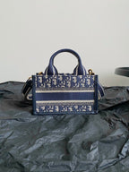 MINI BOOK TOTE 21 BLUE OBLIQUE EMBROIDERY