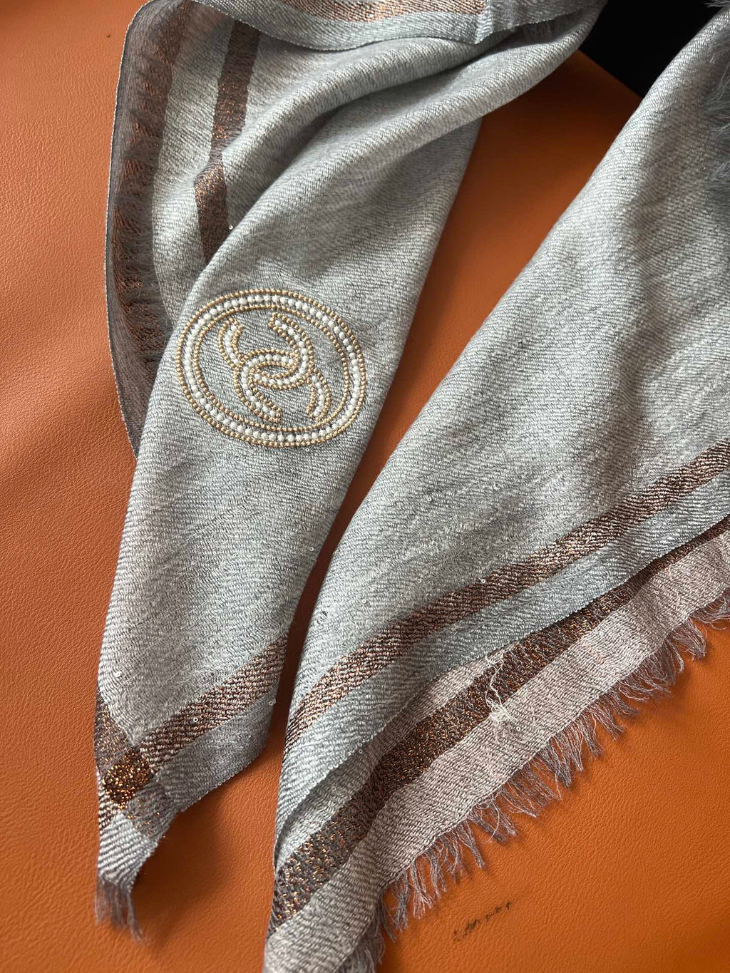 CC Square Scarf 100 CM In Grey Cashmere And Wool Mix Sequin Fabric 345992
