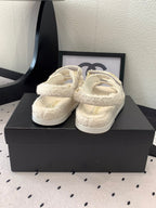 CC DAD SANDAL WHITE LAMB FUR