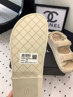 CC DAD SANDAL ECRU BEIGE LAMB FUR