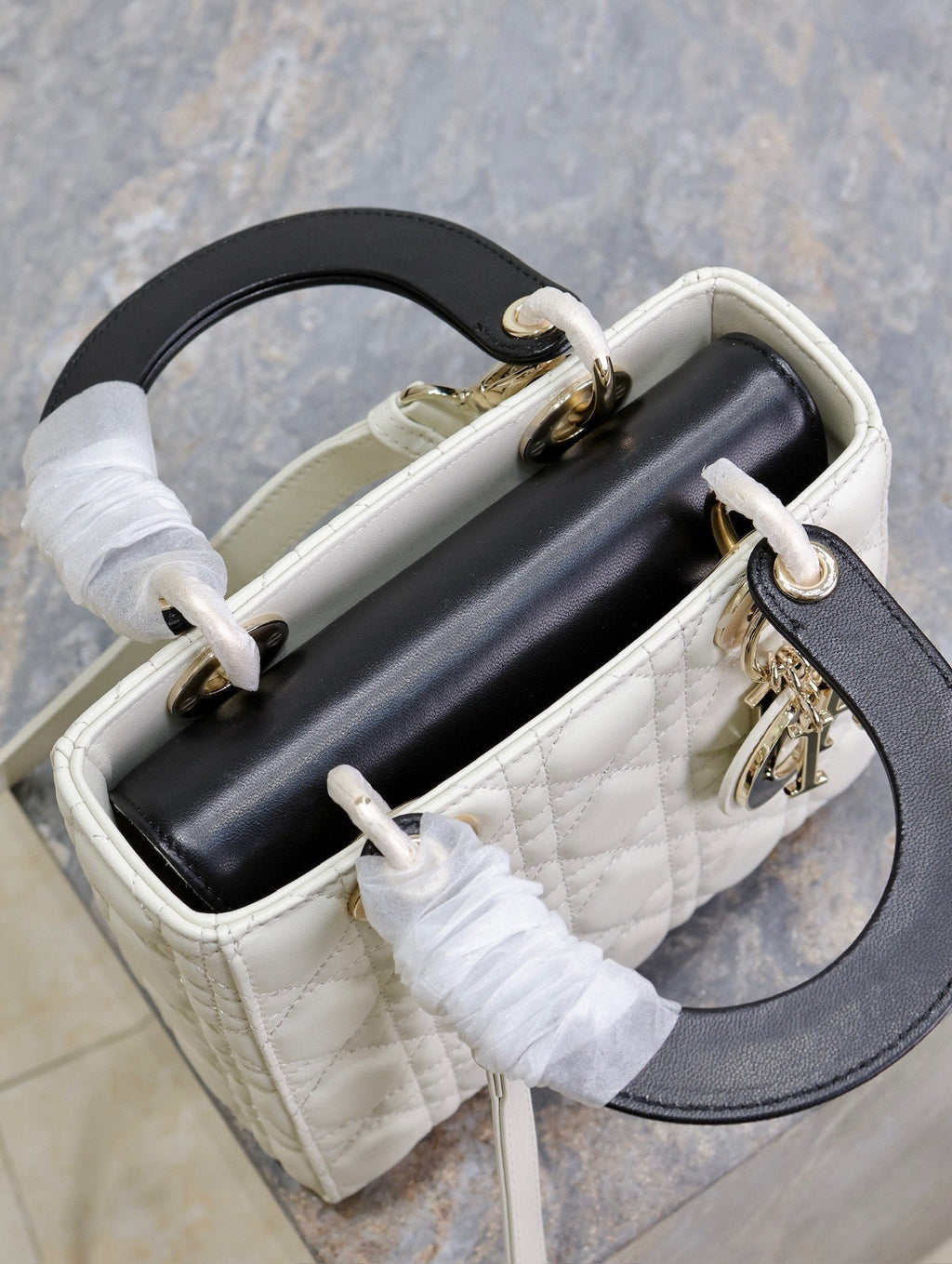 Lady Bag 17cm White Black Lambksin