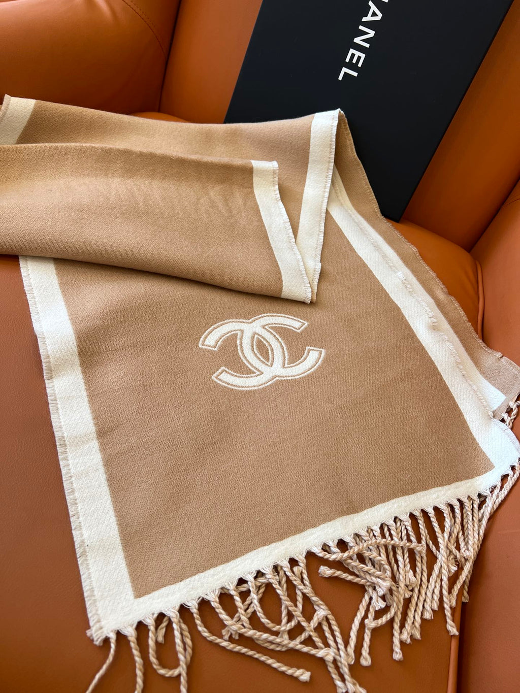 CC Scarf 184 CM In White Mix Brown Wool Fleece 385536