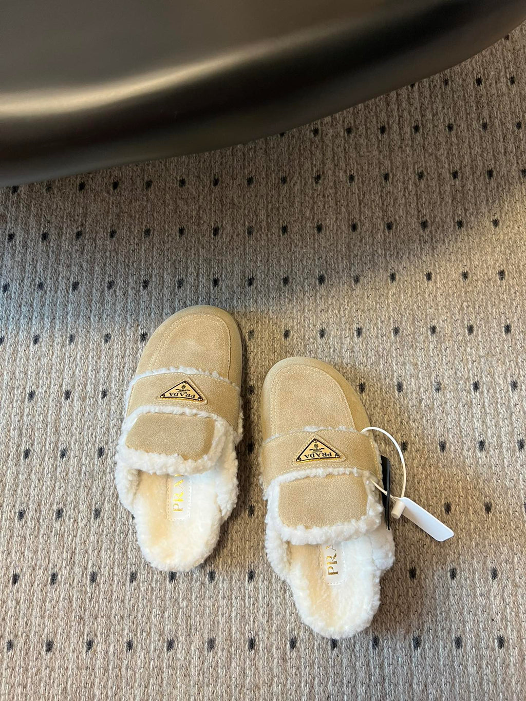 PRA Furry Half-Slipper Beige Suede 478566