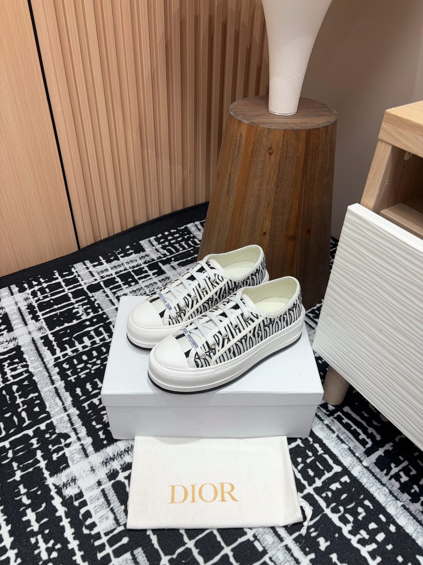 CD Walk'n'Dior Platform Sneaker Black Miss Canvas