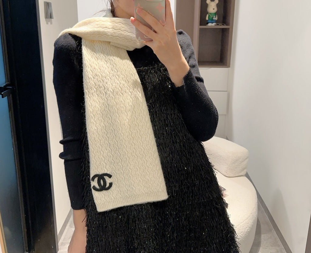 CC Scarf 200 CM In White Cashmere 405174