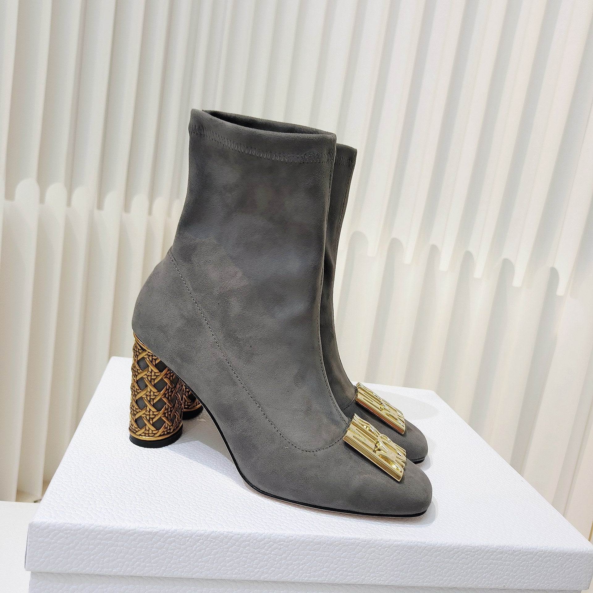 Miss Dior Ankle Boots 80mm Grey Suede 111378