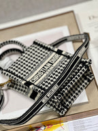 CD Mini Book Tote 13.5 cm Black Beige 336419