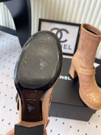 CC 25 Short Boot Camel Suede Patent Leather 514103