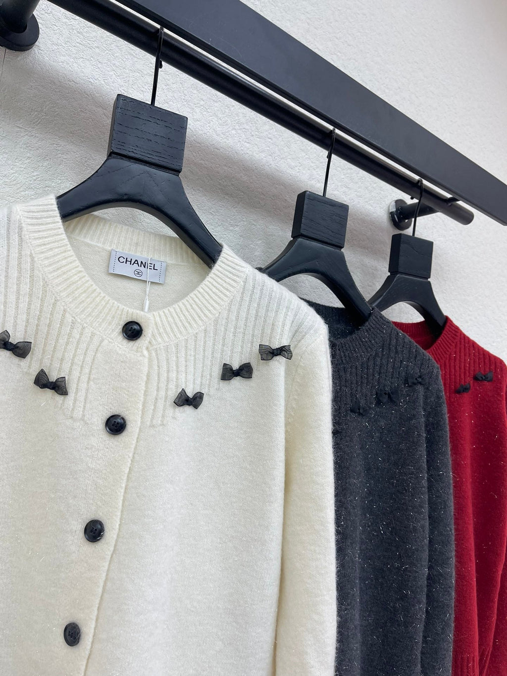 CC 26 Wool Cardigan With Small Bow 331297