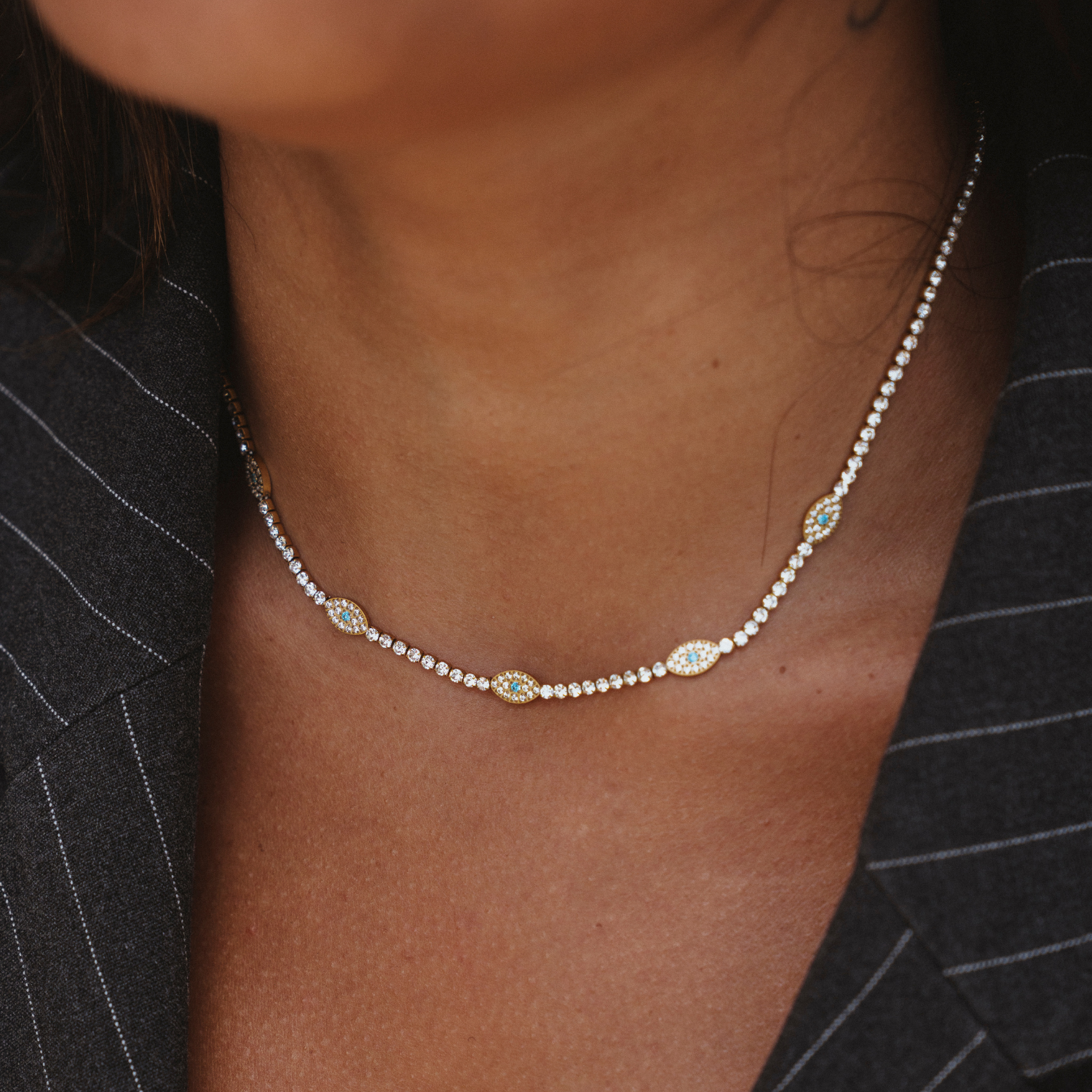 IRIS. NECKLACE