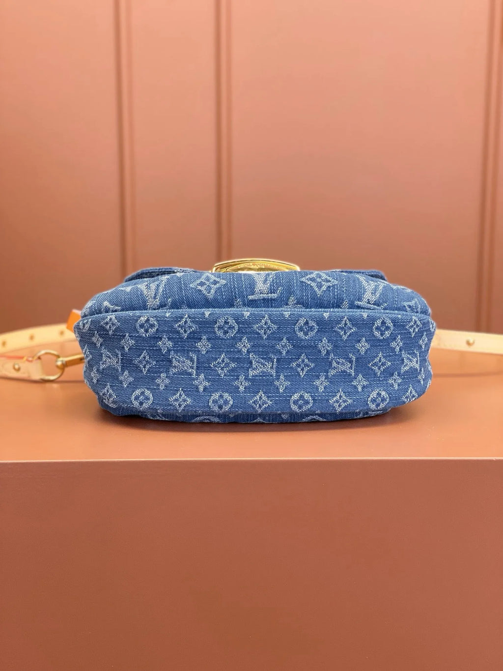 LV Sunset 27cm Monogram Blue Denim